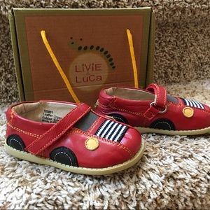 Livie Luca Car shoe